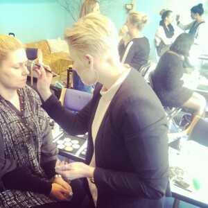 Elever på makeup artist uddannelsen i Århus