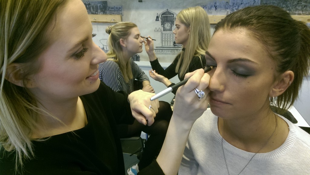 Passion for makeup, skønhed og styling på makeup artist uddanenelsen